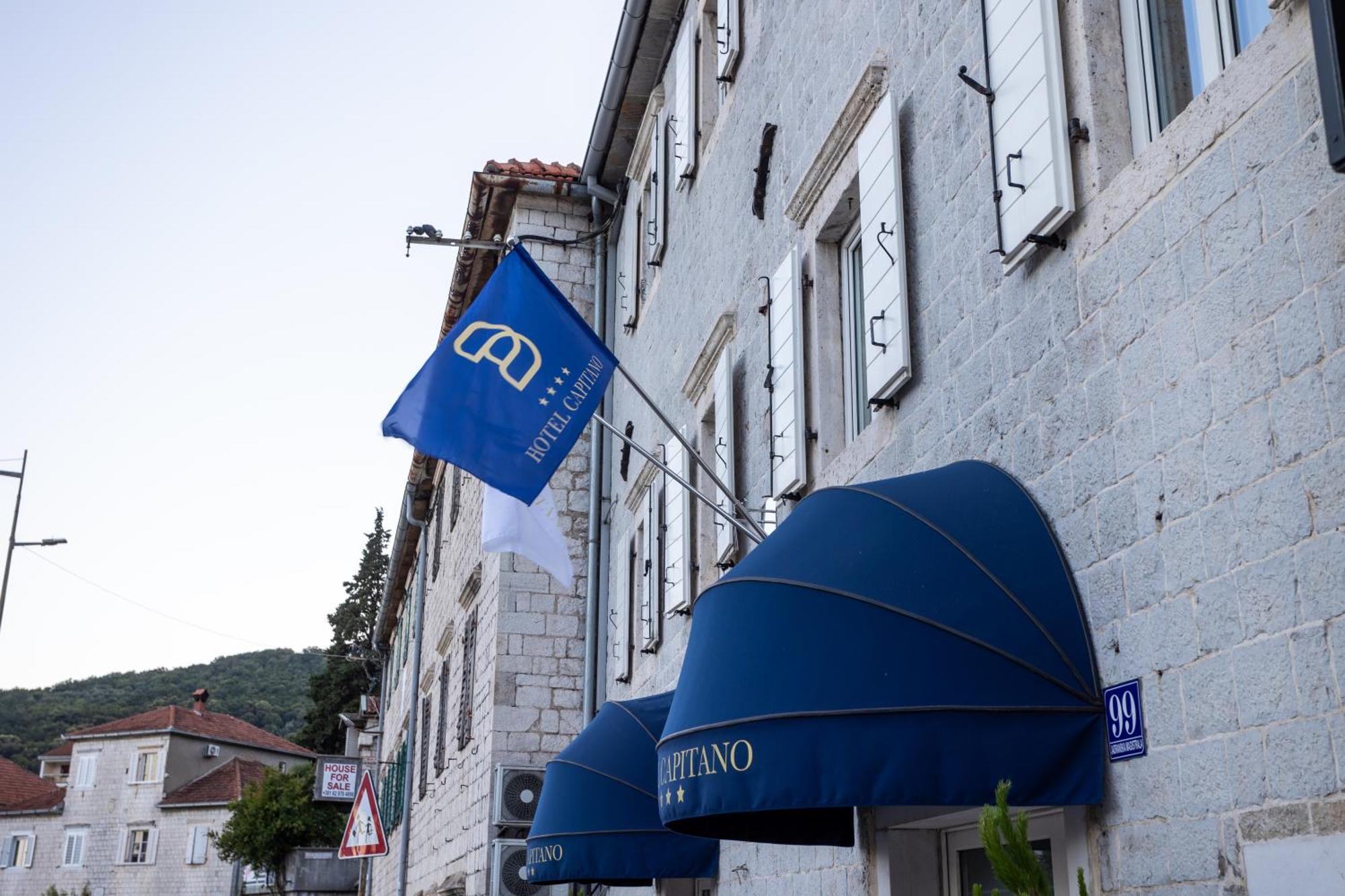 Boutique Hotel Capitano Herceg Novi Luaran gambar