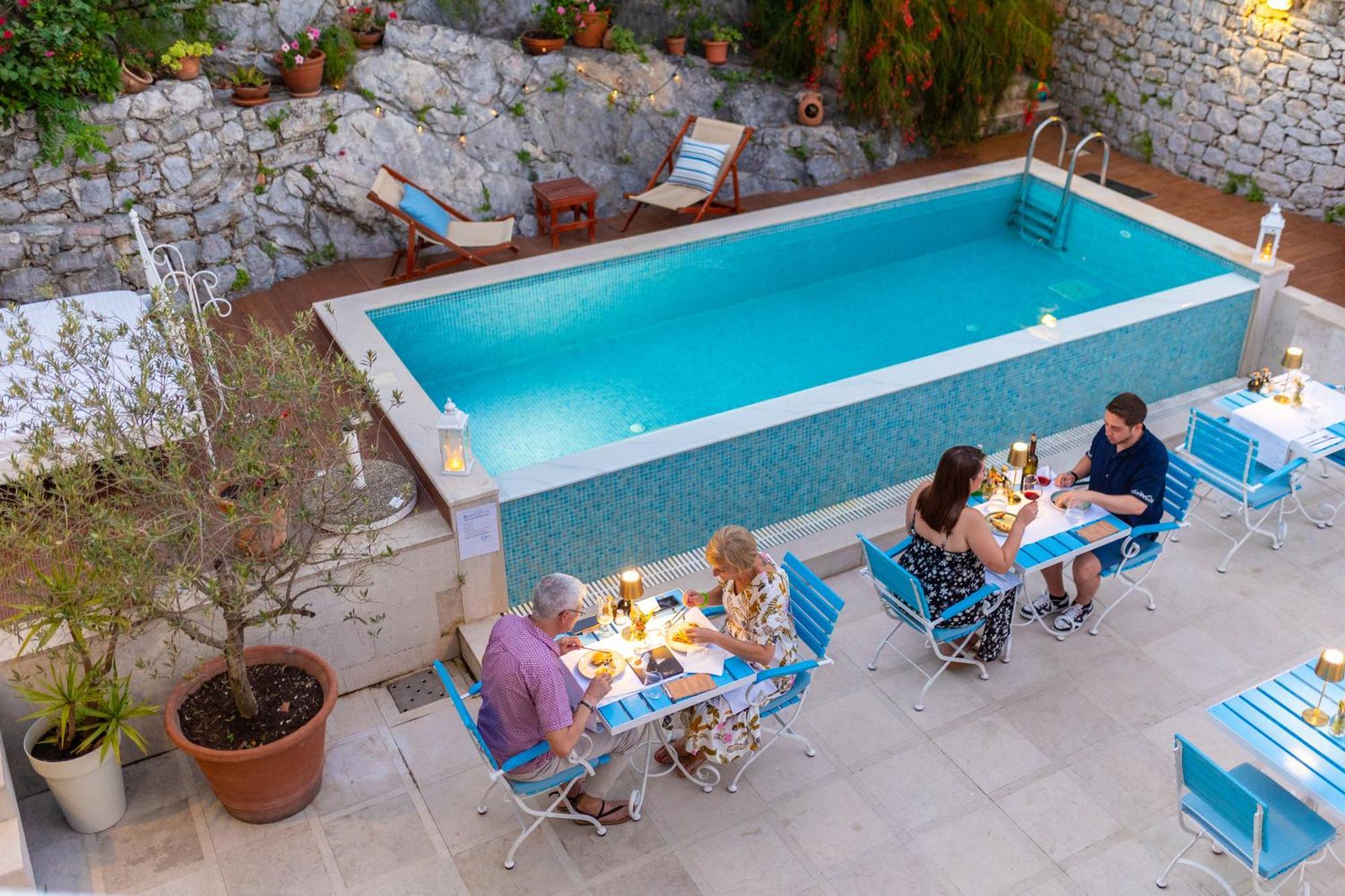 Boutique Hotel Capitano Herceg Novi Luaran gambar